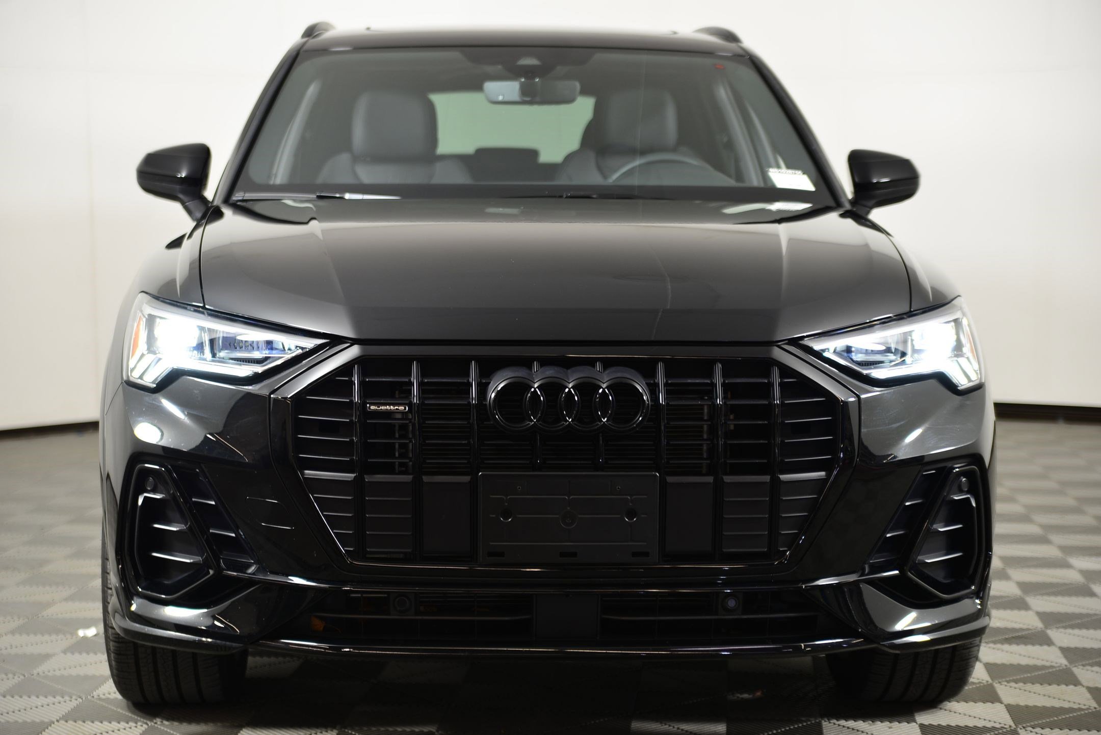 Certified 2025 Audi Q3 2.0T Premium w/ Convenience Package image 5