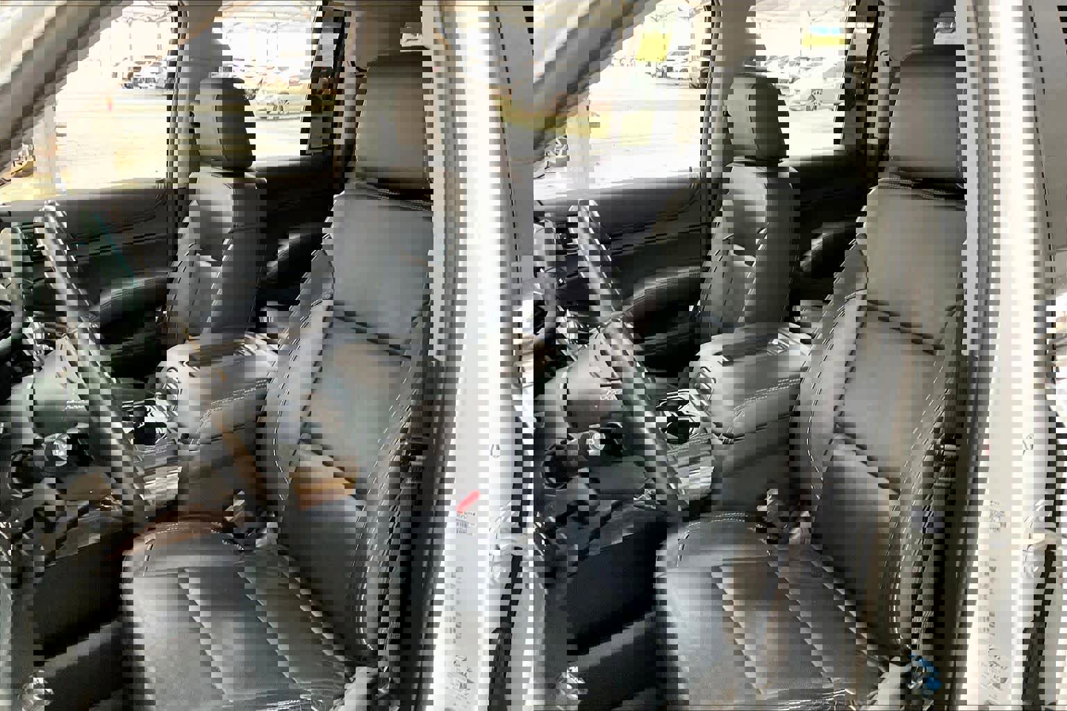 Used 2018 Chevrolet Suburban LT image 8