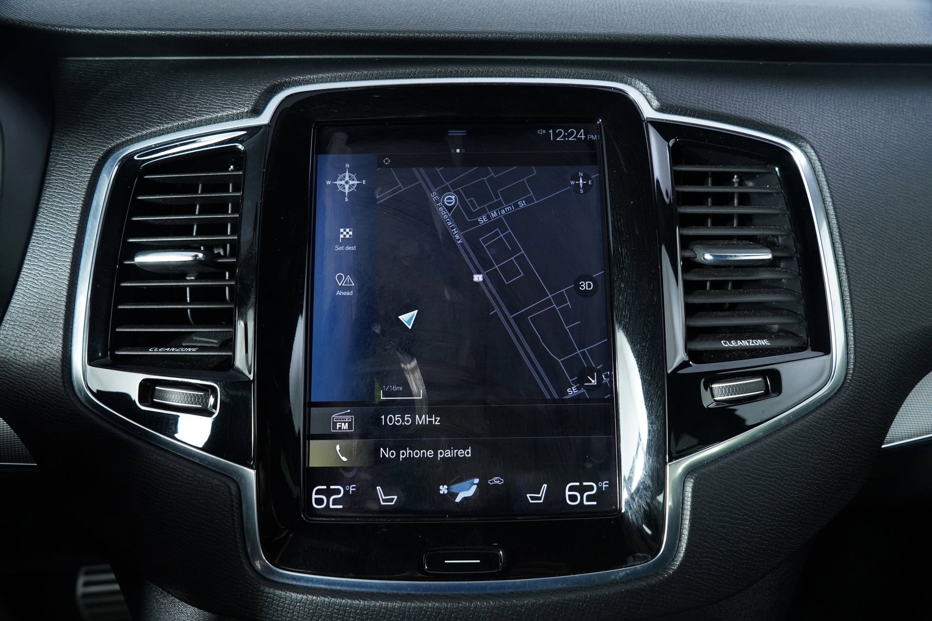 Used 2016 Volvo XC90 T6 R-Design w/ Protection Package Plus image 32