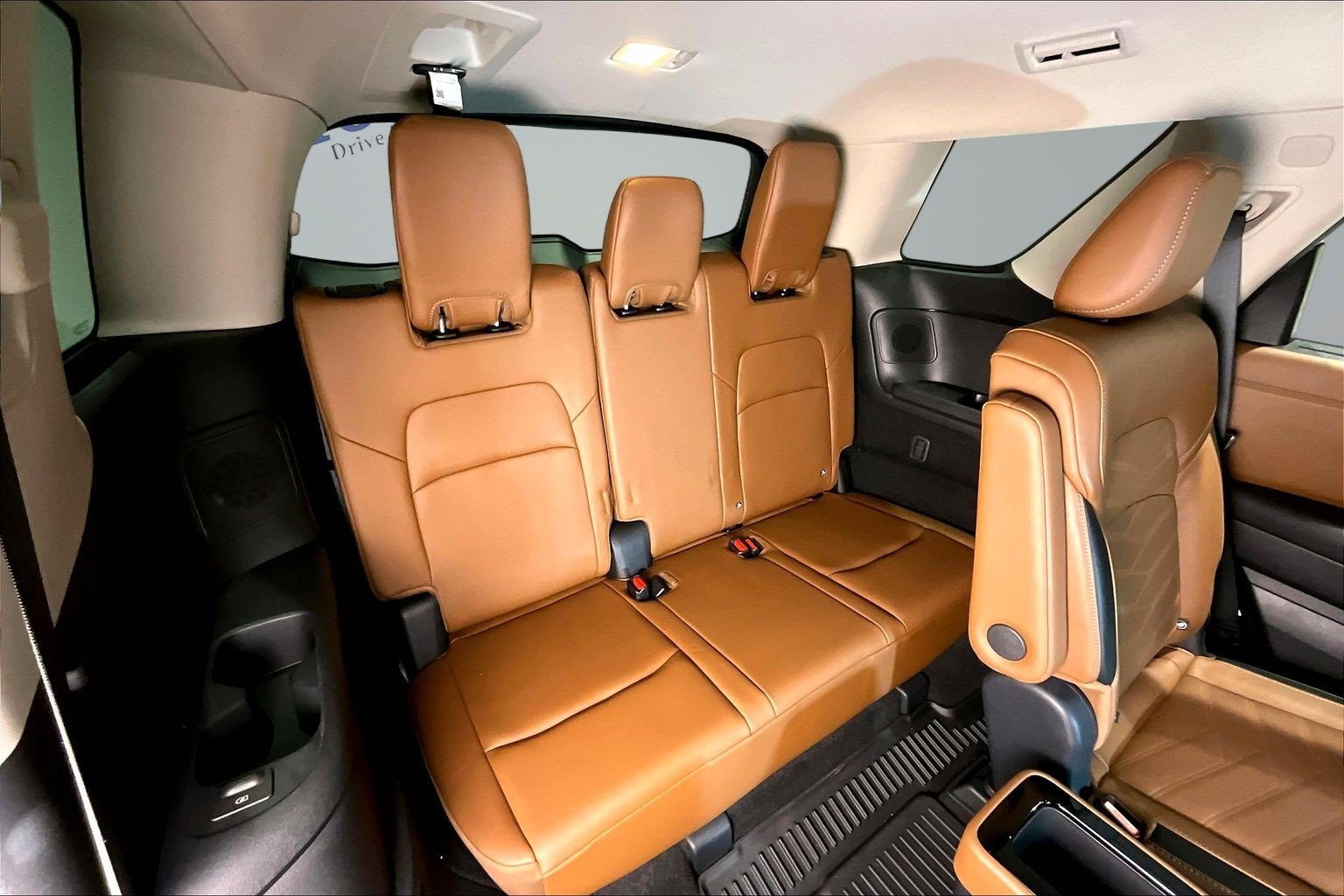 Used 2023 Nissan Pathfinder Platinum FWD image 26
