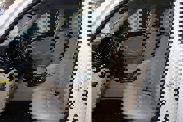 Used 2016 Kia Cadenza image 10