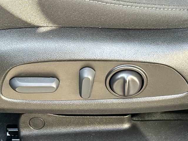 Used 2022 Chevrolet Blazer LT image 39