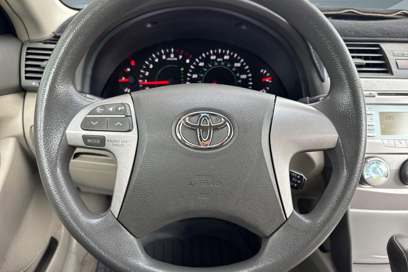 Used 2009 Toyota Camry LE image 15