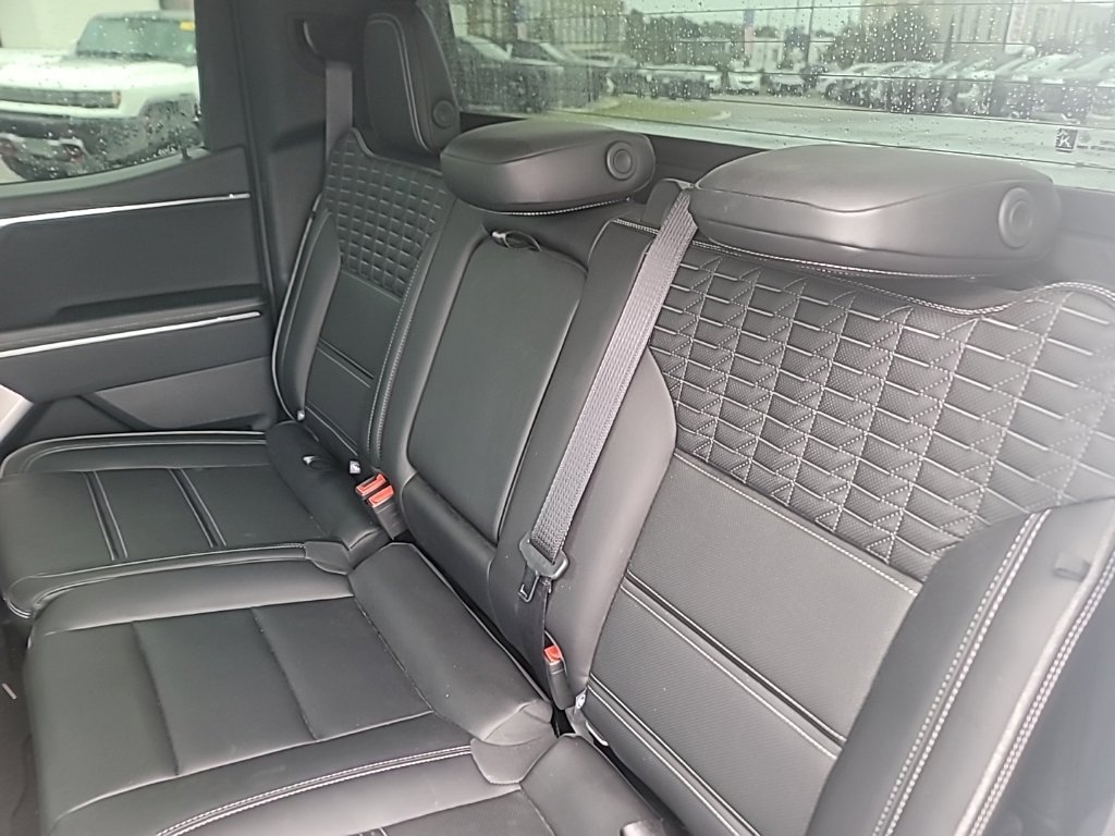 Used 2025 GMC Sierra EV Denali AWD/4WD image 19