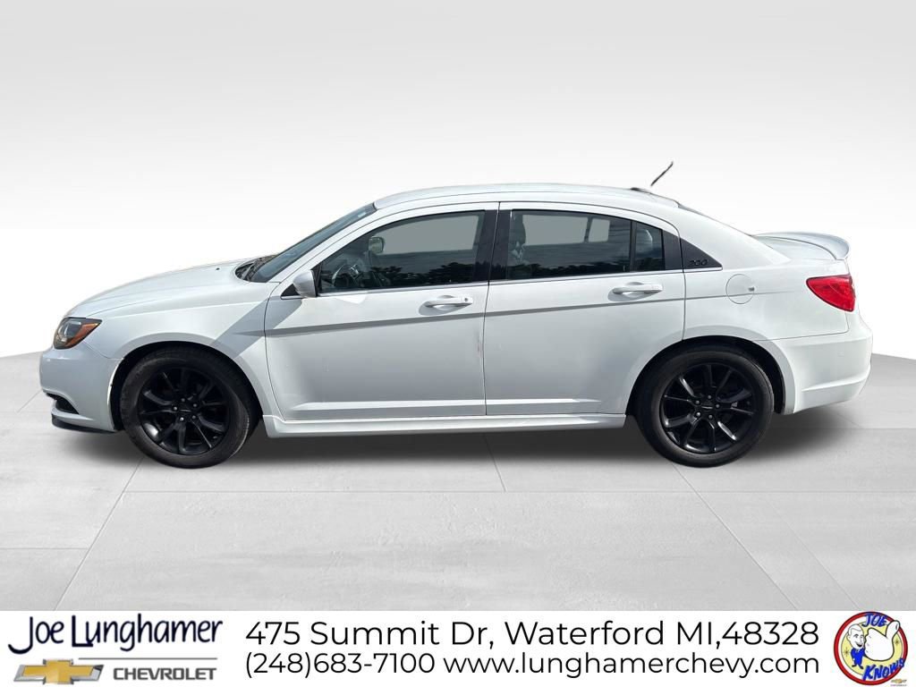 Used 2014 Chrysler 200 Limited w/ 200 Super S Group FWD image 7