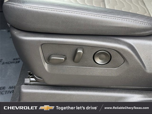 Certified 2025 Chevrolet Silverado 1500 ZR2 w/ Technology Package image 37