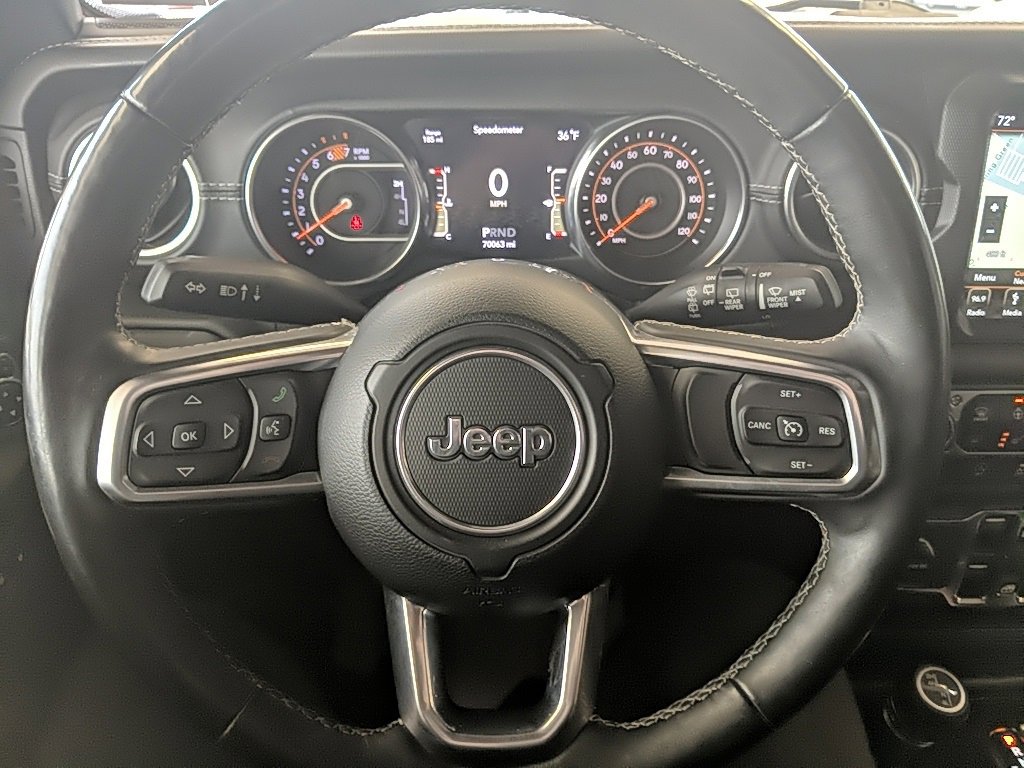 Used 2018 Jeep Wrangler Unlimited Sahara image 15