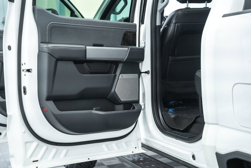 Used 2024 Ford F250 Lariat w/ Lariat Ultimate Package image 46