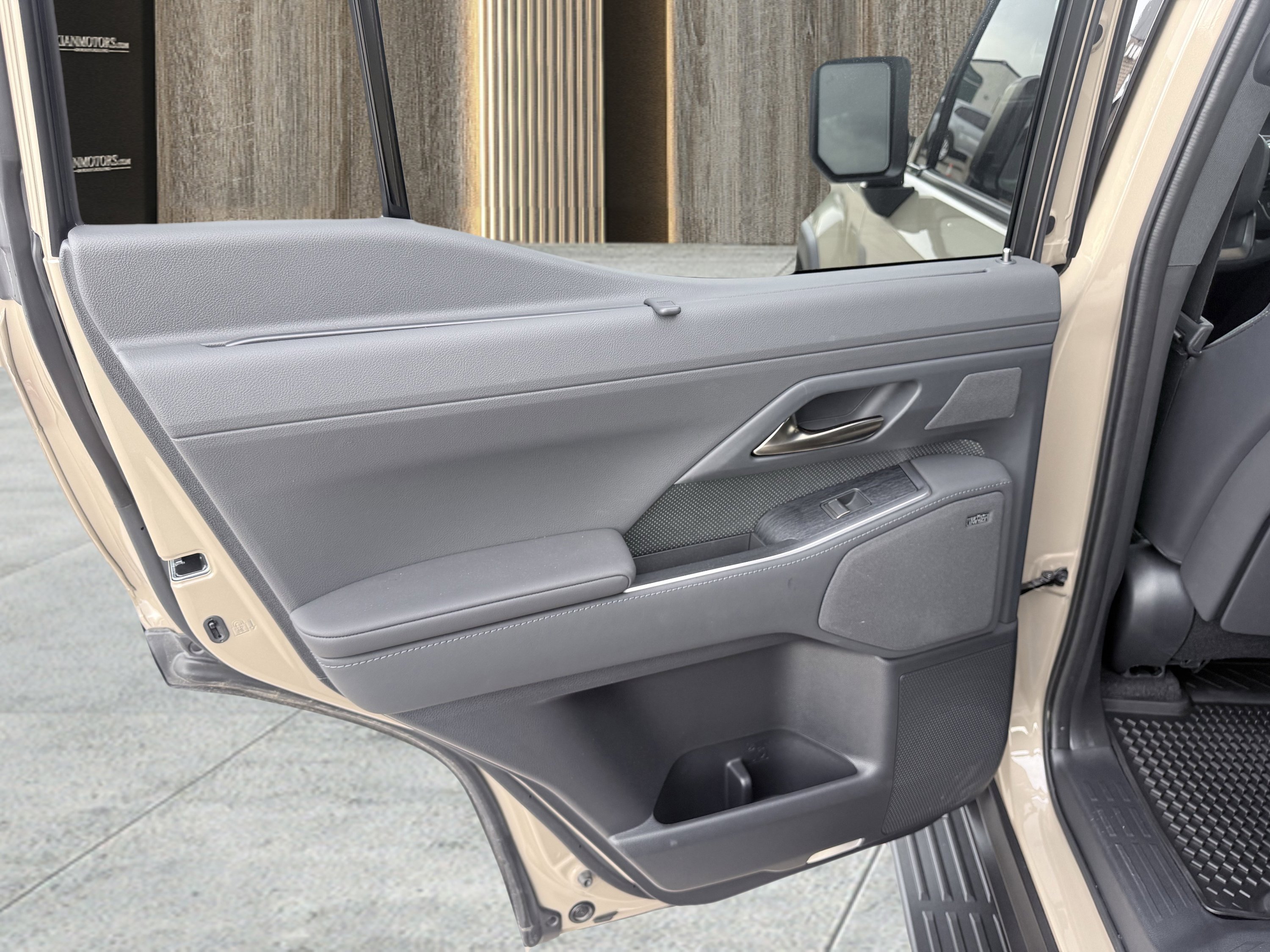 Used 2025 Lexus GX 550 image 39