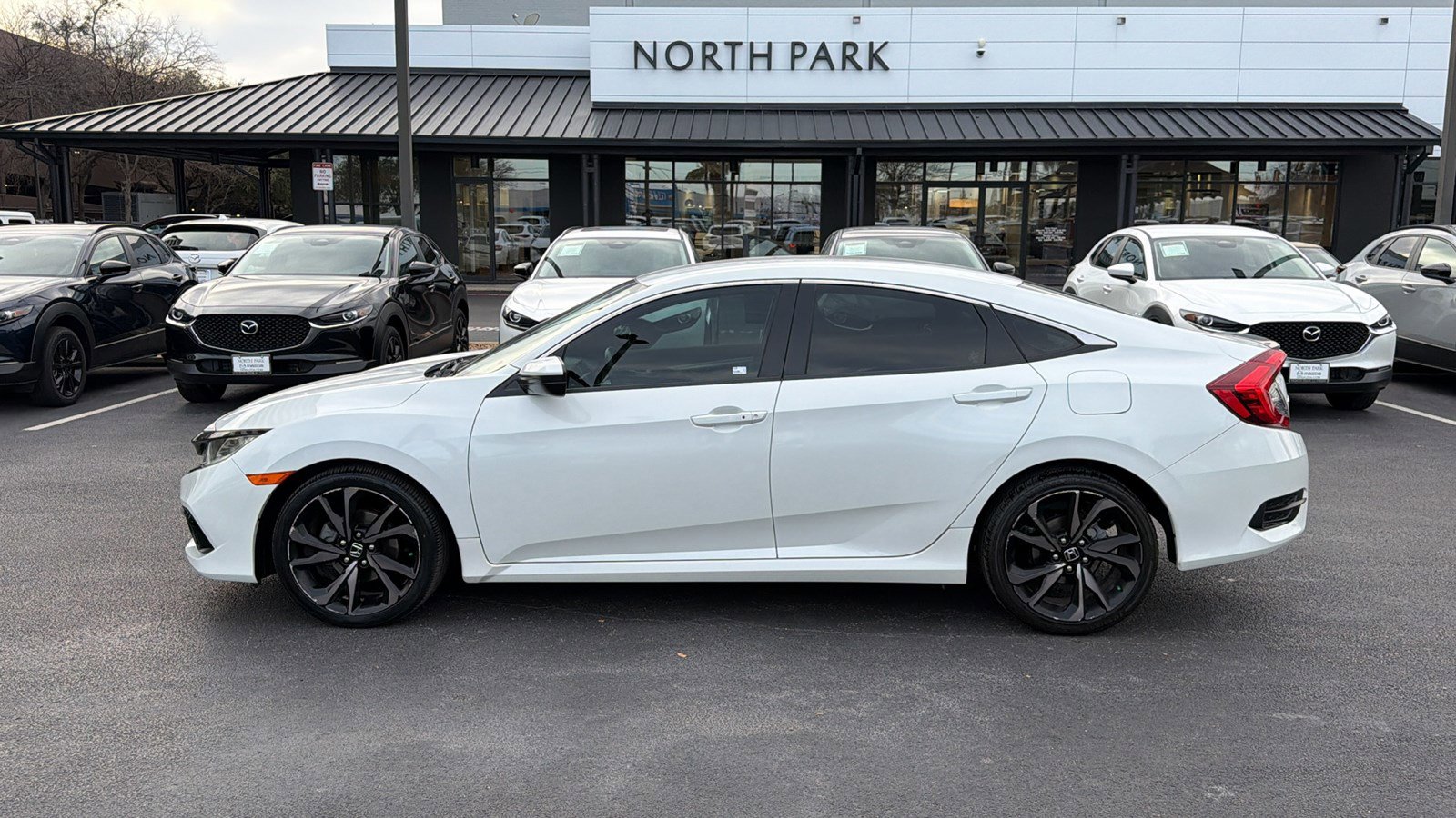 Used 2019 Honda Civic Sport image 5