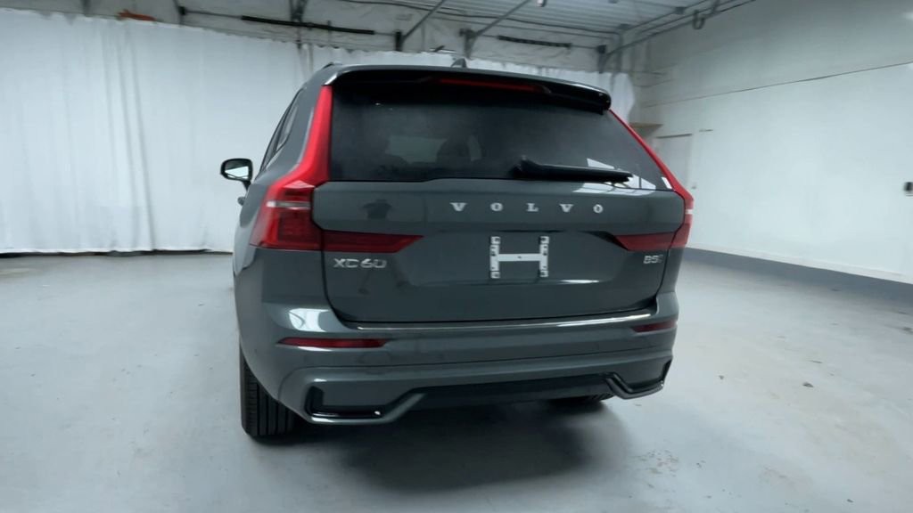 New 2026 Volvo XC60 B5 Plus w/ Protection Package Premier image 23