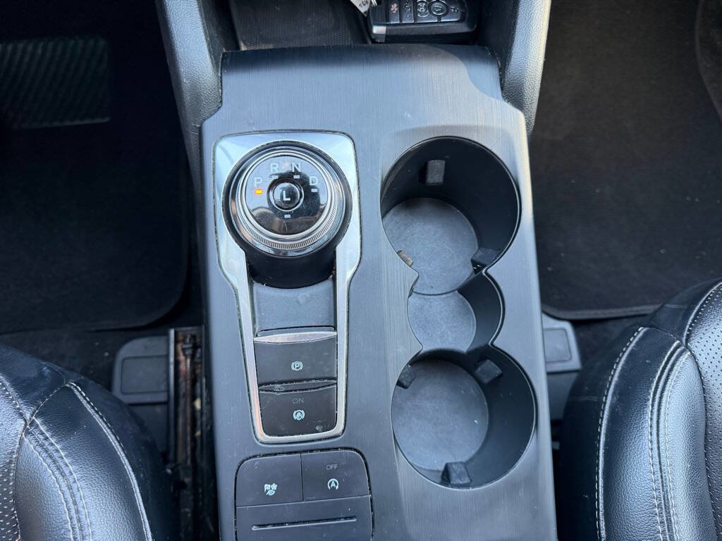 Used 2021 Ford Escape SEL w/ Technology Package image 18