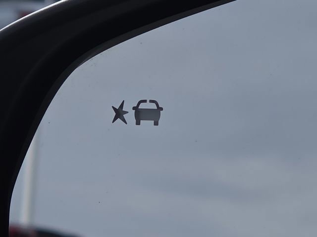 Used 2024 Chevrolet Trax ACTIV w/ Sunroof Package image 12