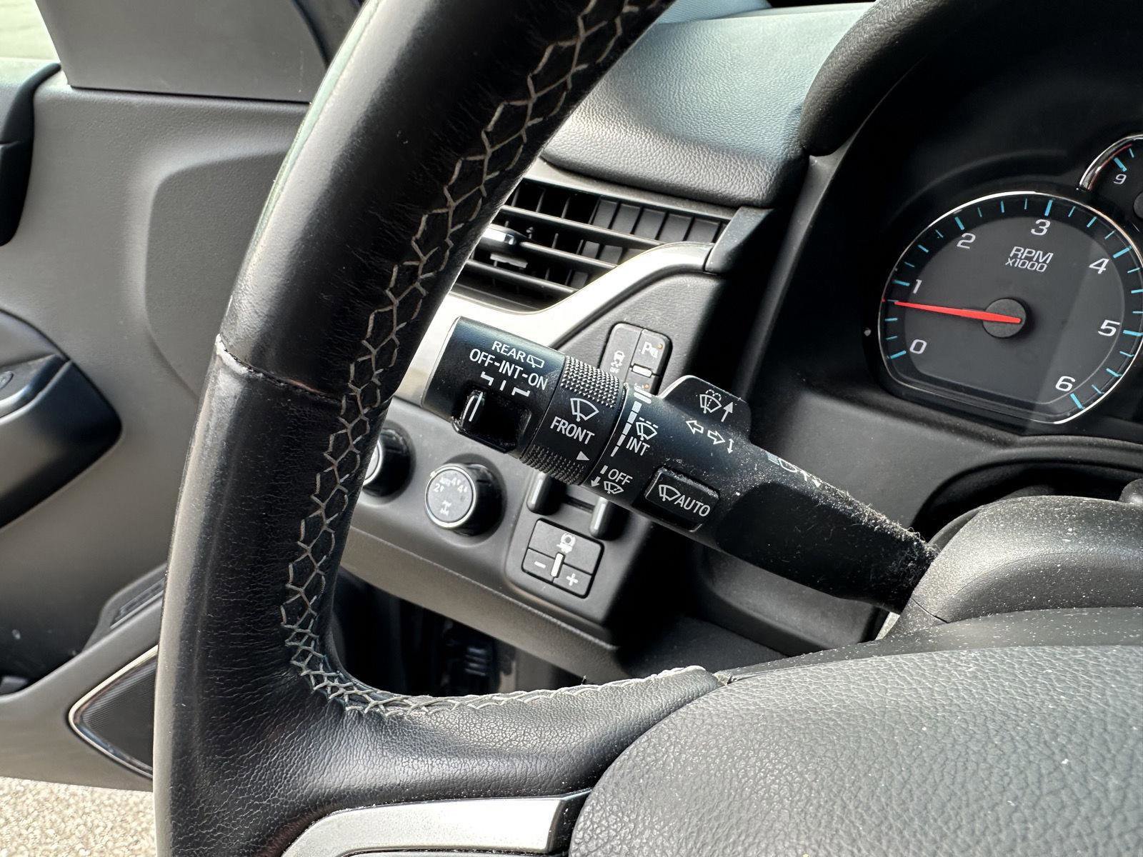 Used 2019 Chevrolet Tahoe LT w/ LT Signature Package image 25