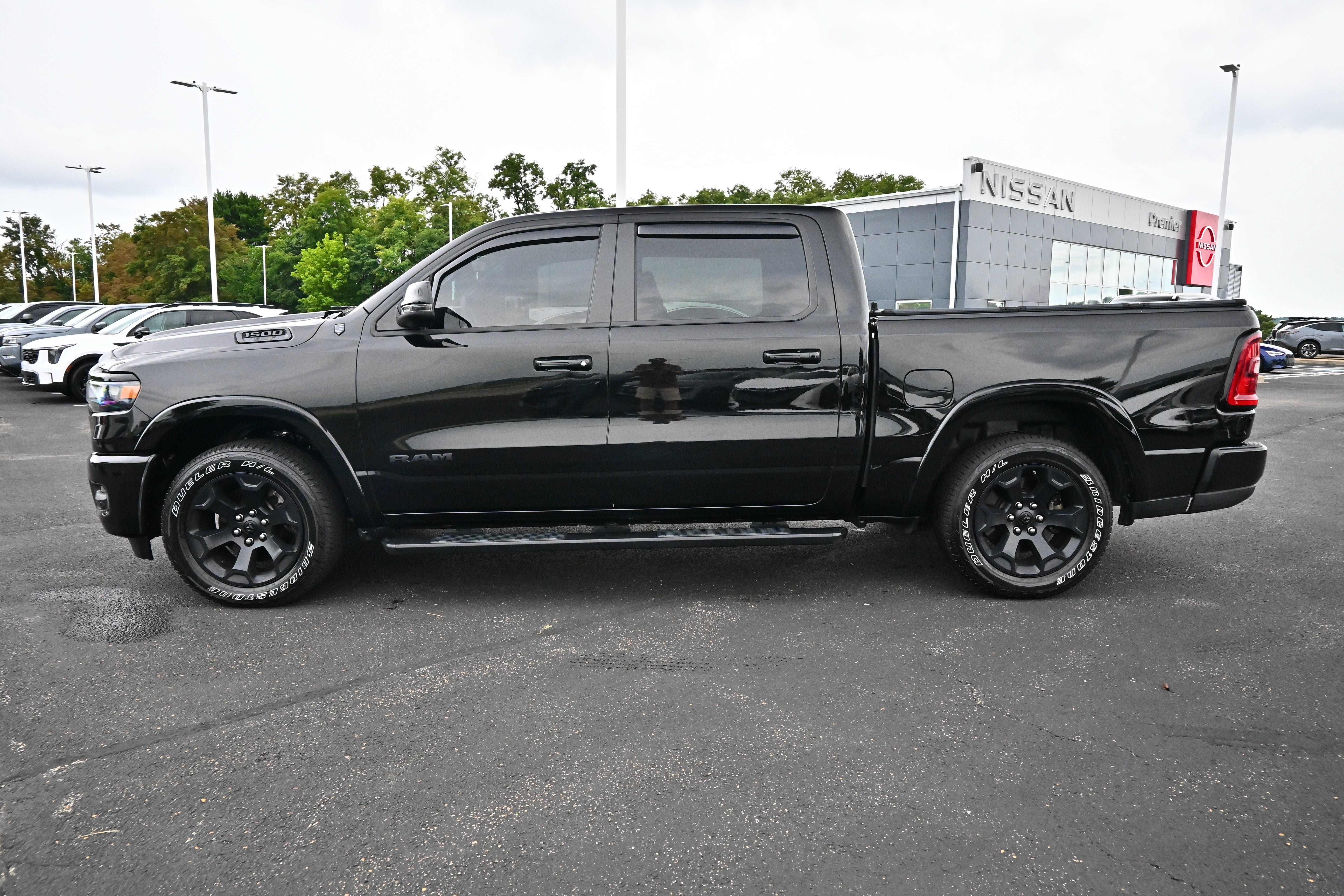 Used 2025 RAM 1500 Big Horn AWD/4WD image 5