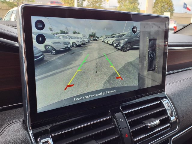 Used 2023 Lincoln Navigator Reserve AWD/4WD image 12