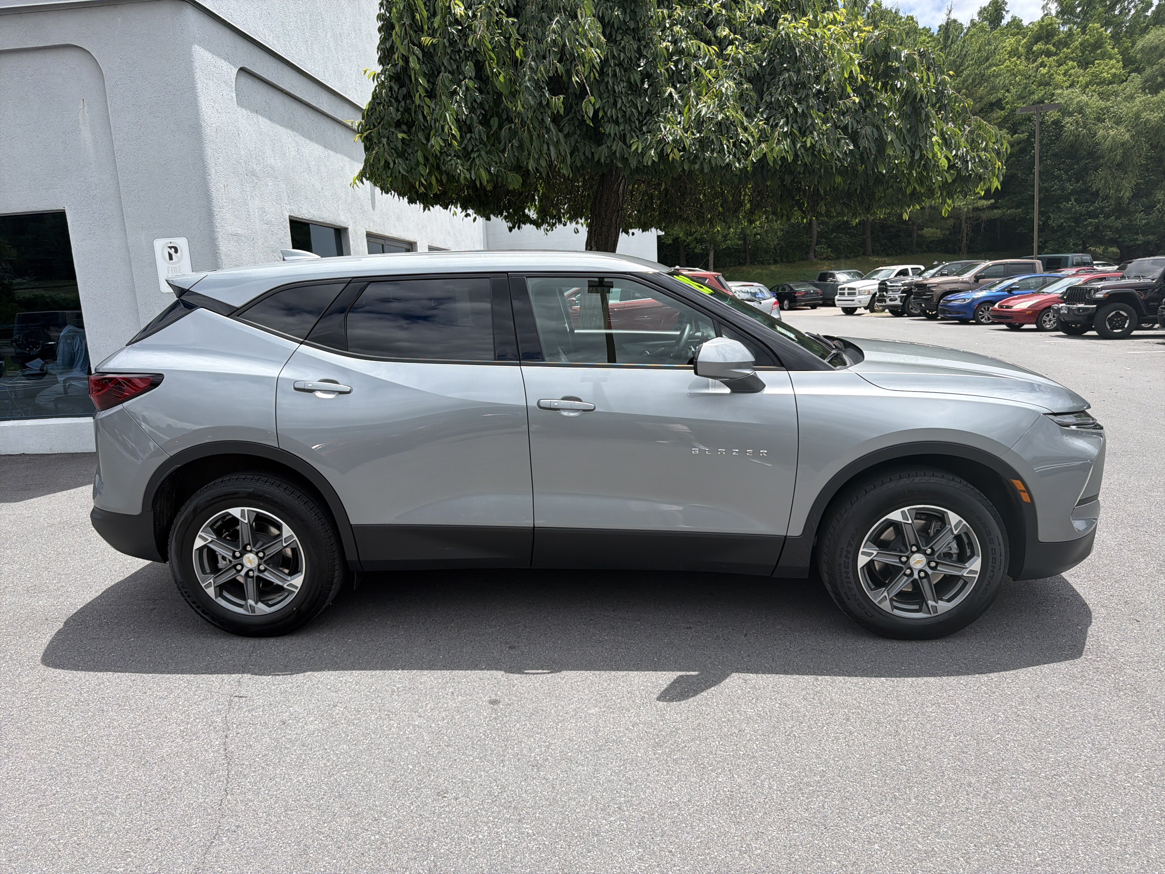 Used 2025 Chevrolet Blazer LT AWD/4WD video 2