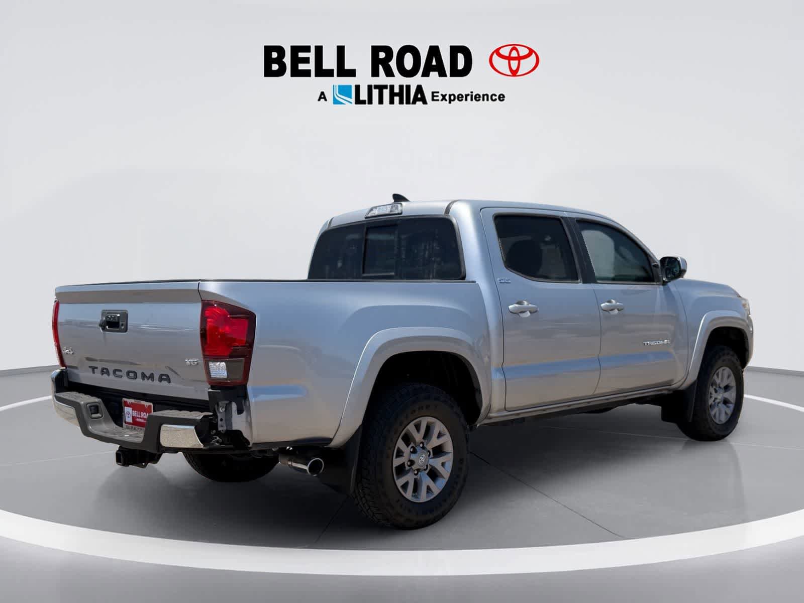 Used 2019 Toyota Tacoma SR5 AWD/4WD image 6