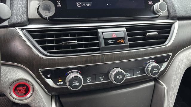 Used 2020 Honda Accord EX image 31
