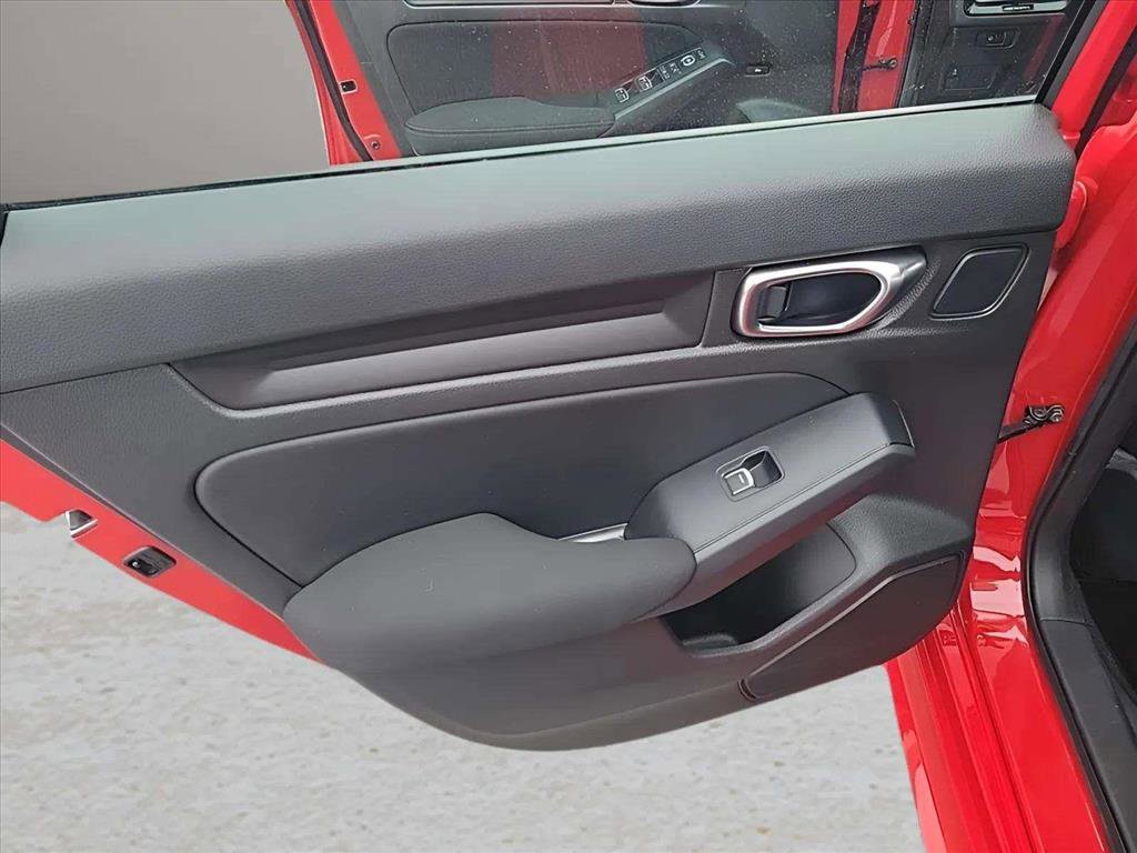 Used 2025 Honda Civic Sport image 17