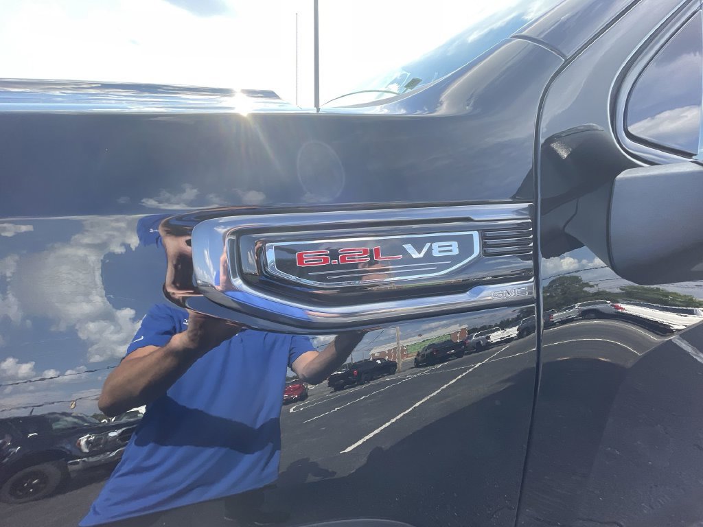 Certified 2024 GMC Sierra 1500 AT4 w/ Technology Package AWD/4WD image 33
