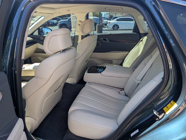 Used 2022 Genesis G80 2.5T w/ Prestige Package AWD/4WD image 9