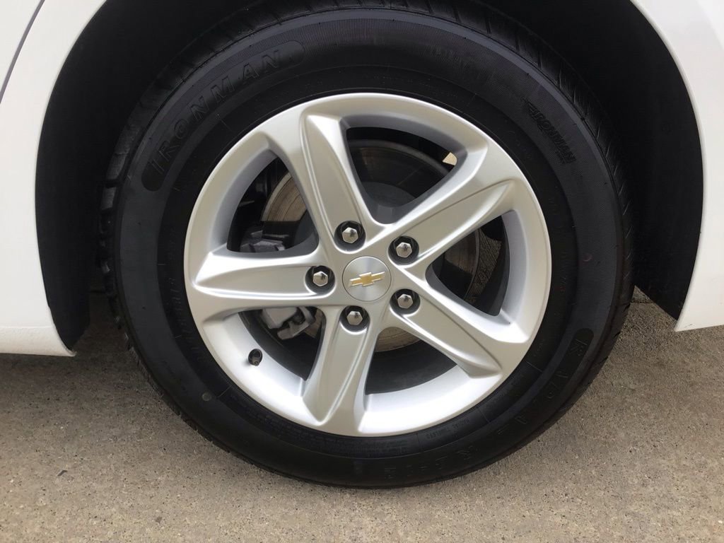 Used 2023 Chevrolet Malibu LT FWD image 28