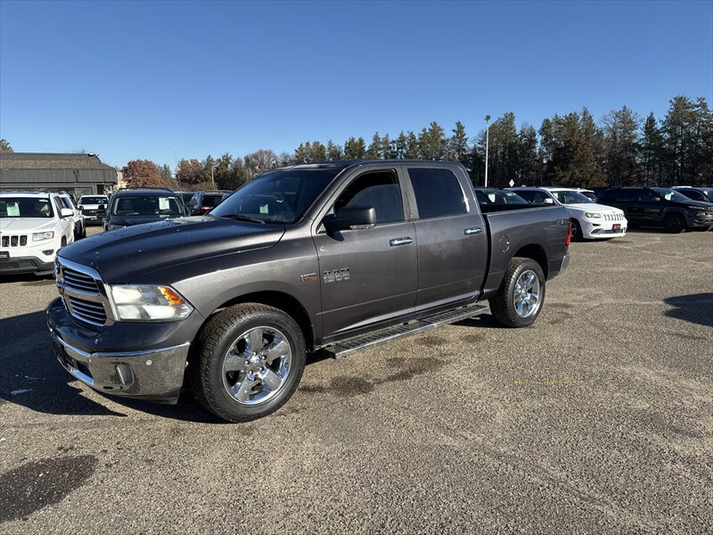Used 2017 RAM 1500 Lone Star AWD/4WD image 1
