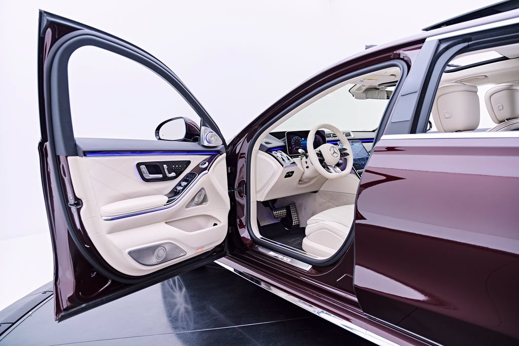 Used 2024 Mercedes-Benz S 63 AMG S image 40