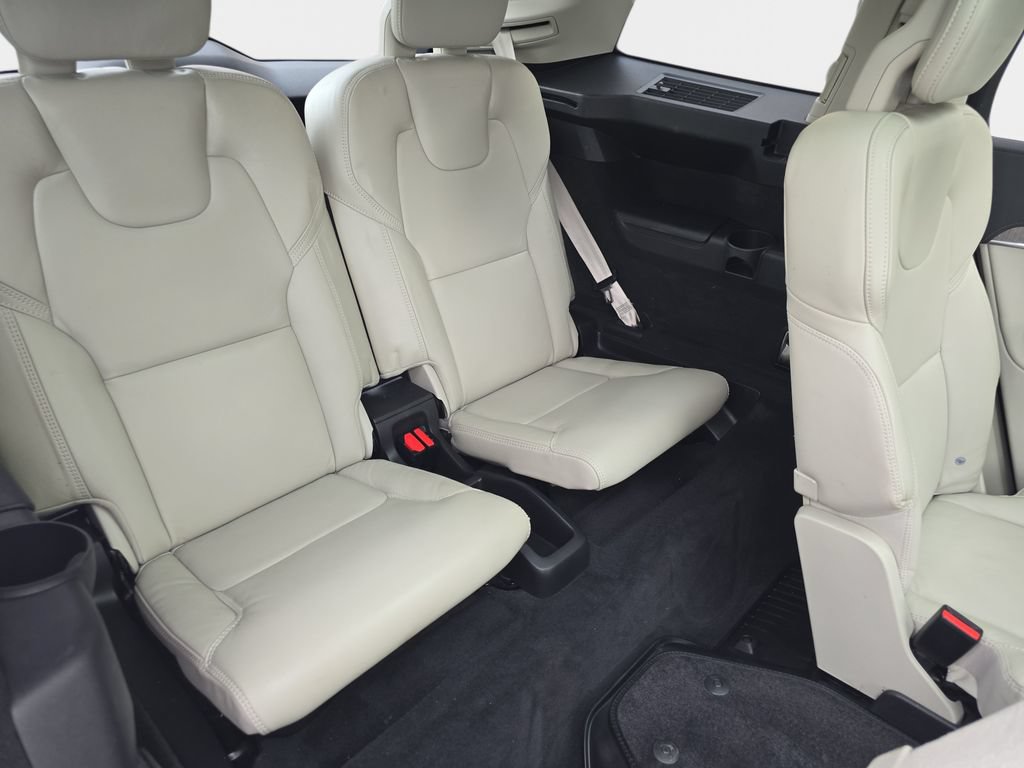 Used 2021 Volvo XC90 T8 Inscription w/ Advanced Package AWD/4WD image 16