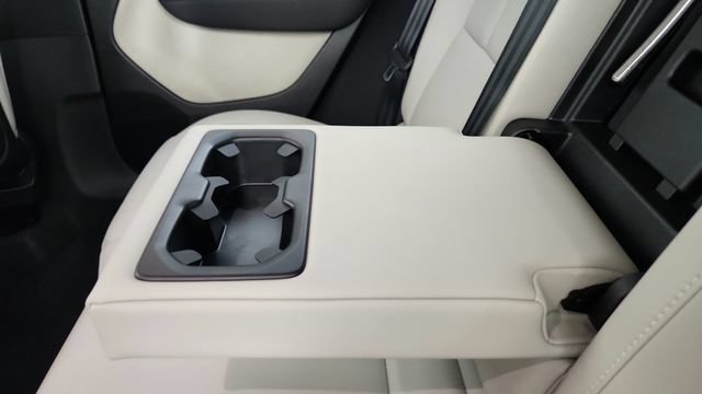 Certified 2026 Volvo XC40 B5 Plus w/ Protection Package Premier AWD/4WD image 43