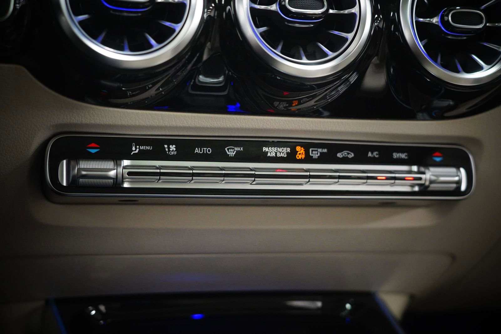 New 2026 Mercedes-Benz GLA 250 4MATIC image 29