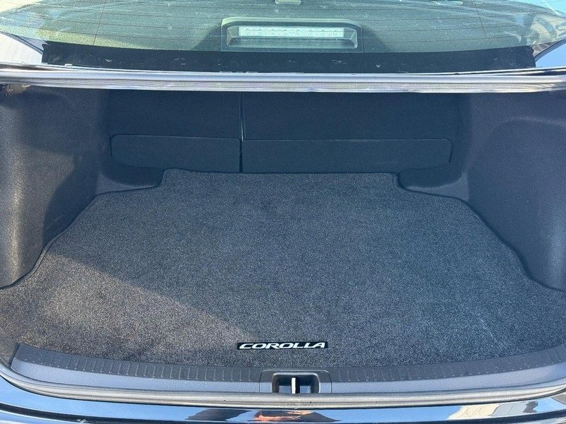 Used 2024 Toyota Corolla LE image 9