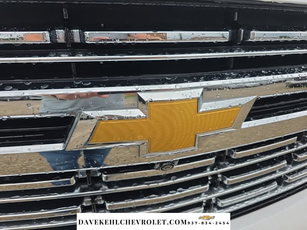 Used 2024 Chevrolet Suburban Premier AWD/4WD image 41