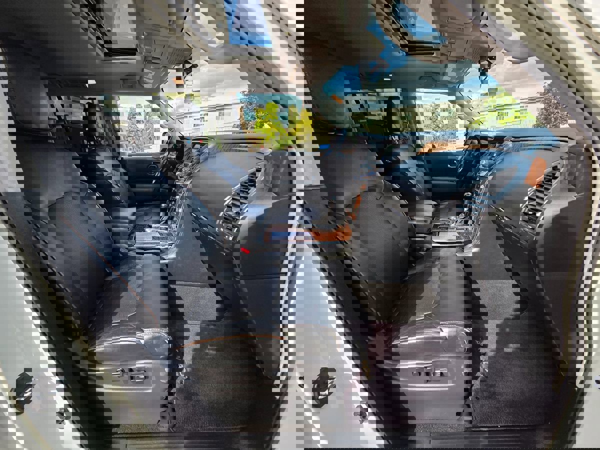 Used 2019 Nissan Armada SL w/ Premium Package image 16