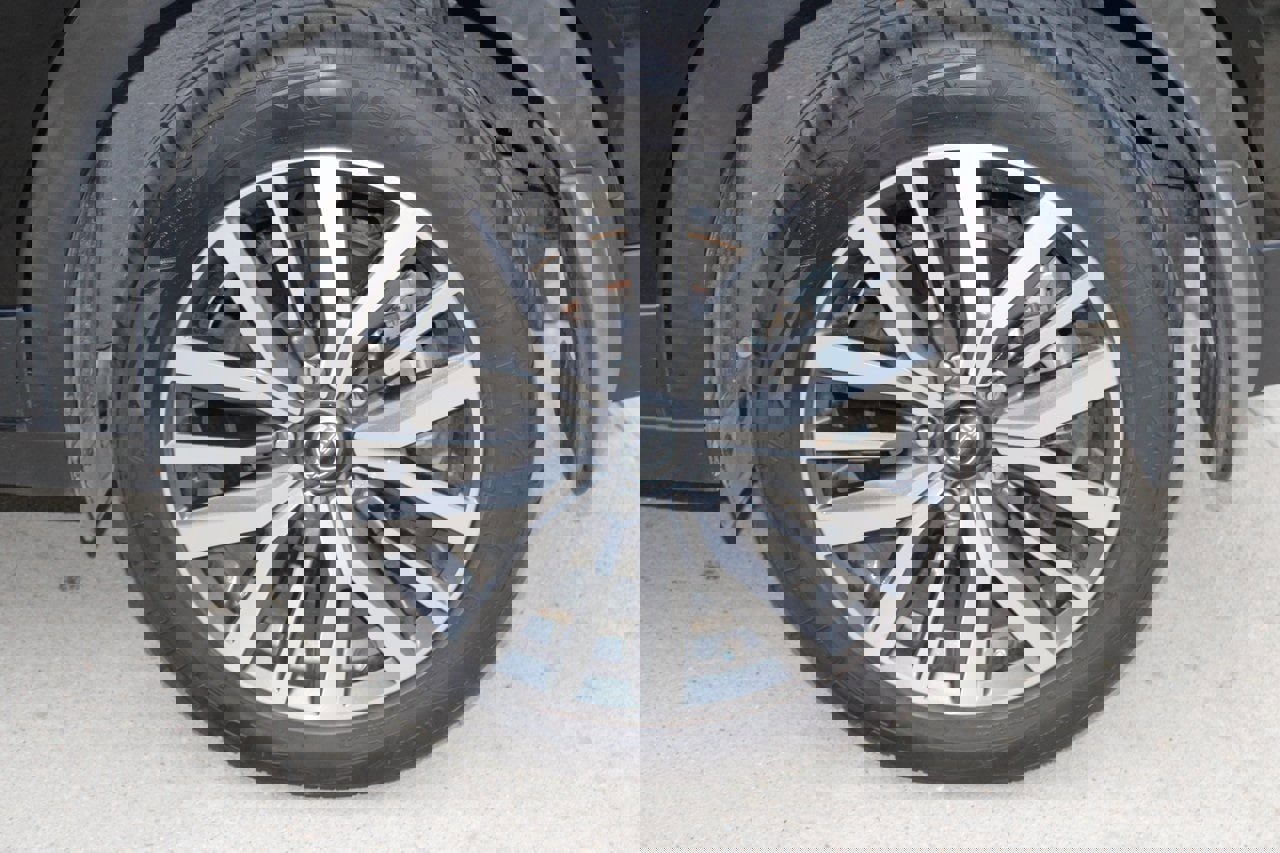 Used 2024 Nissan Kicks SV image 26