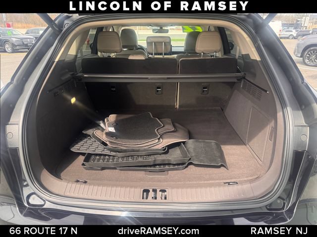 Used 2022 Lincoln Nautilus Reserve AWD/4WD image 6