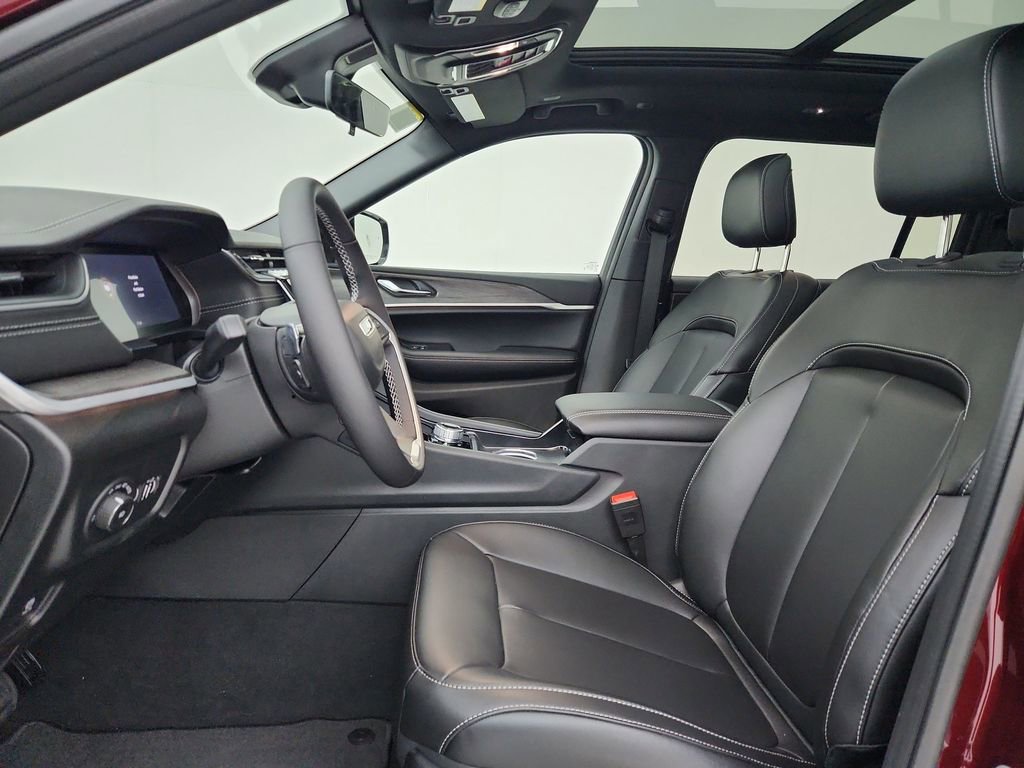 New 2025 Jeep Grand Cherokee L Limited image 18