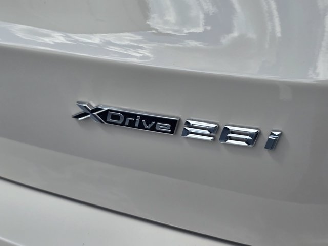 New 2027 BMW X1 xDrive28i w/ Convenience Package AWD/4WD image 5
