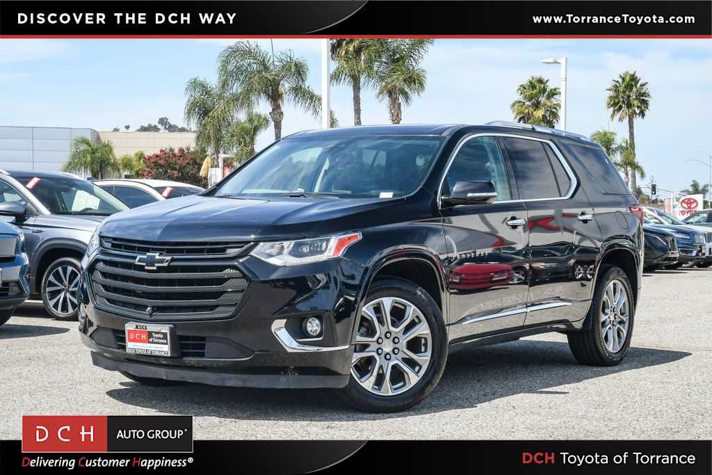 Used 2020 Chevrolet Traverse Premier w/ LPO, Black Accent Package FWD video 1