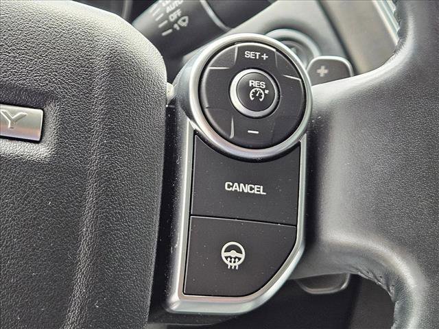 Used 2017 Land Rover Discovery First Edition image 11