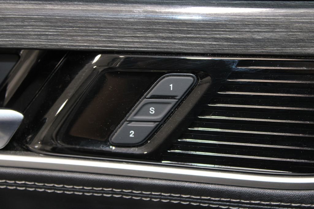 Used 2022 Jeep Wagoneer Series II image 44