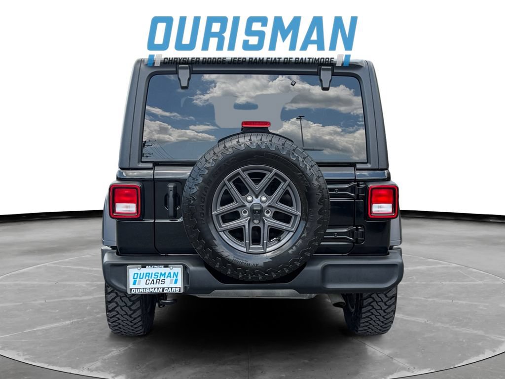 Used 2024 Jeep Wrangler Unlimited Sport AWD/4WD image 5