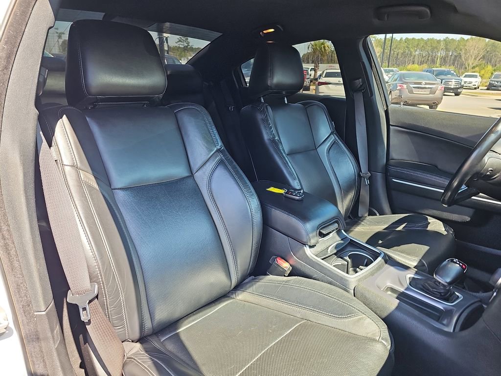Used 2021 Dodge Charger SXT w/ Leather Interior Group image 13