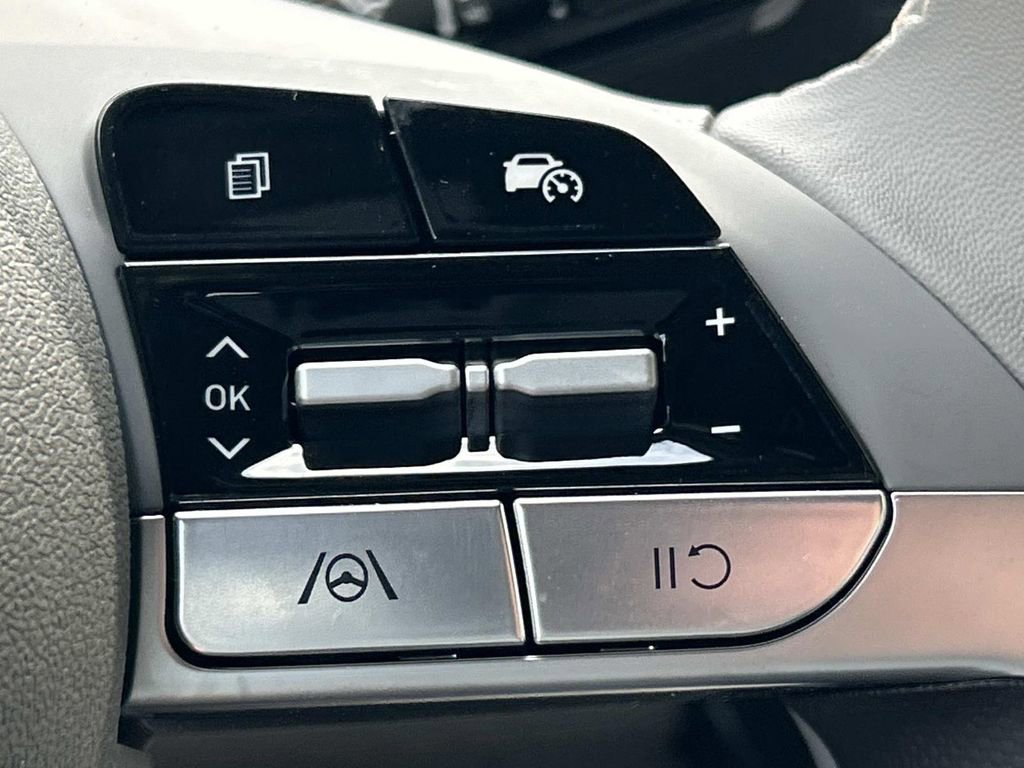 New 2026 Hyundai Elantra Sport image 27