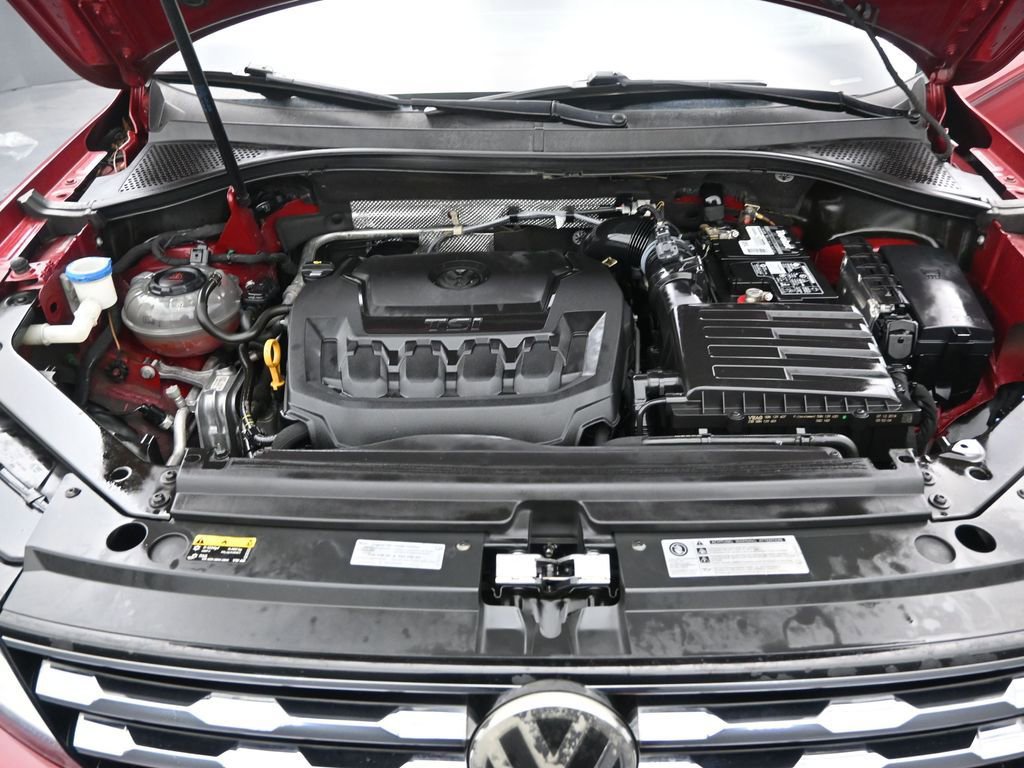 Used 2019 Volkswagen Tiguan SE w/ Panoramic Sunroof Package FWD image 10