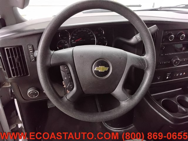 Used 2020 Chevrolet Express 3500 LT w/ LT Preferred Equipment Group RWD image 9