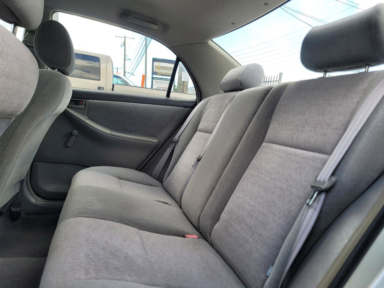 Used 2003 Toyota Corolla LE FWD image 15