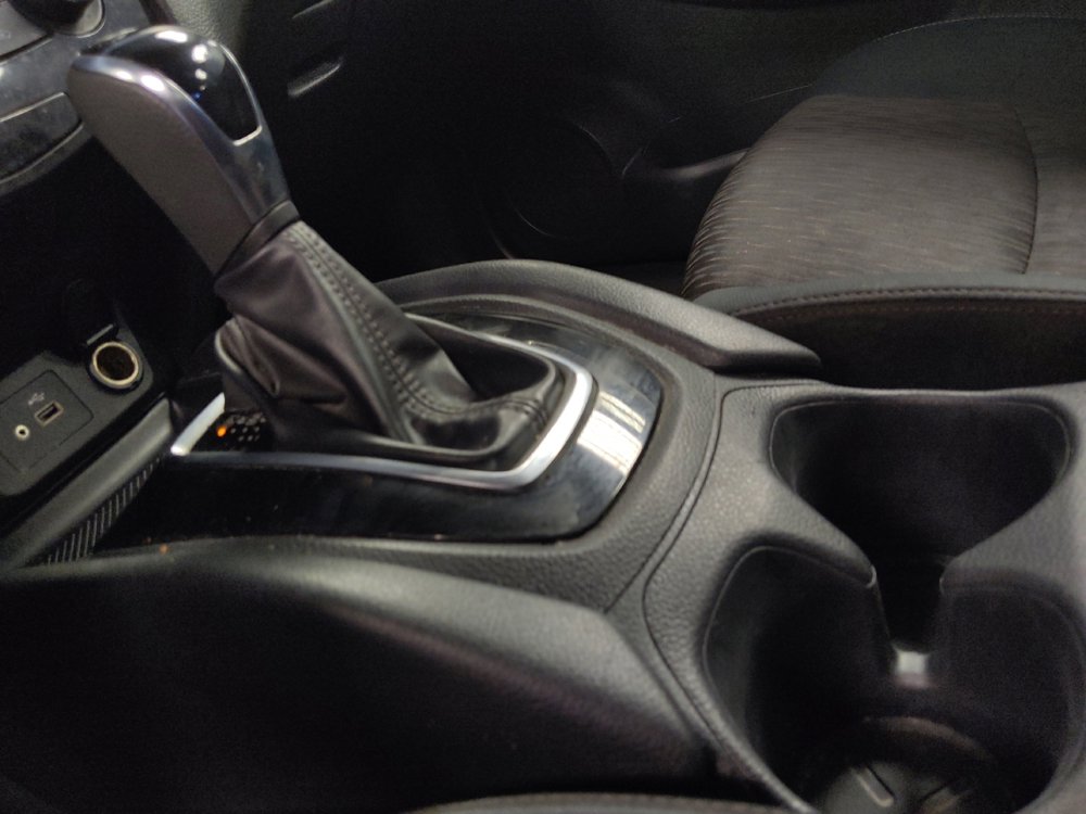 Used 2018 Nissan Rogue S image 26