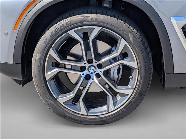 Used 2024 BMW X5 sDrive40i w/ Parking Assistance Package image 26